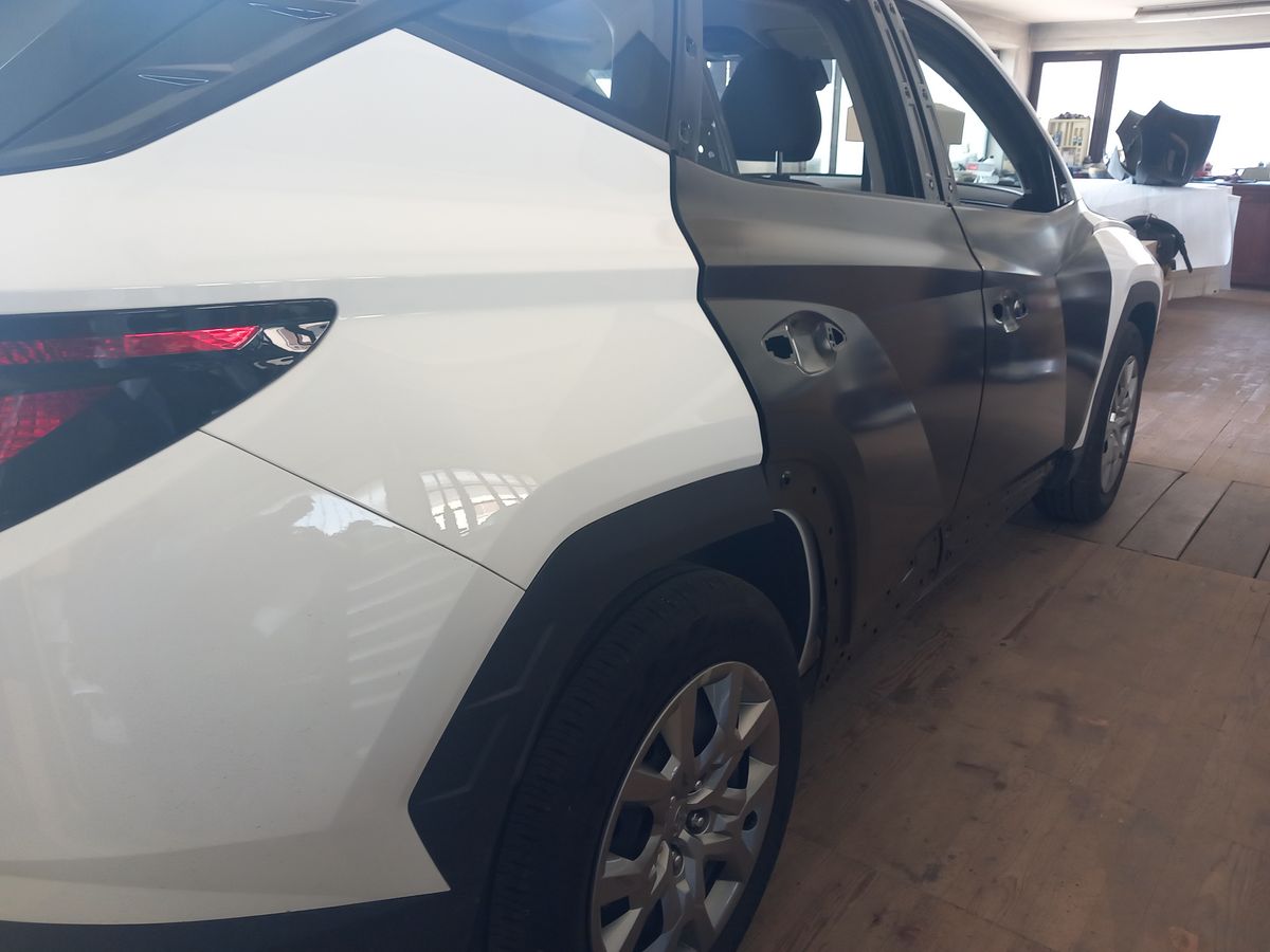 popravilo poškodbe karoserije v avtokleparski delavnici Kranj